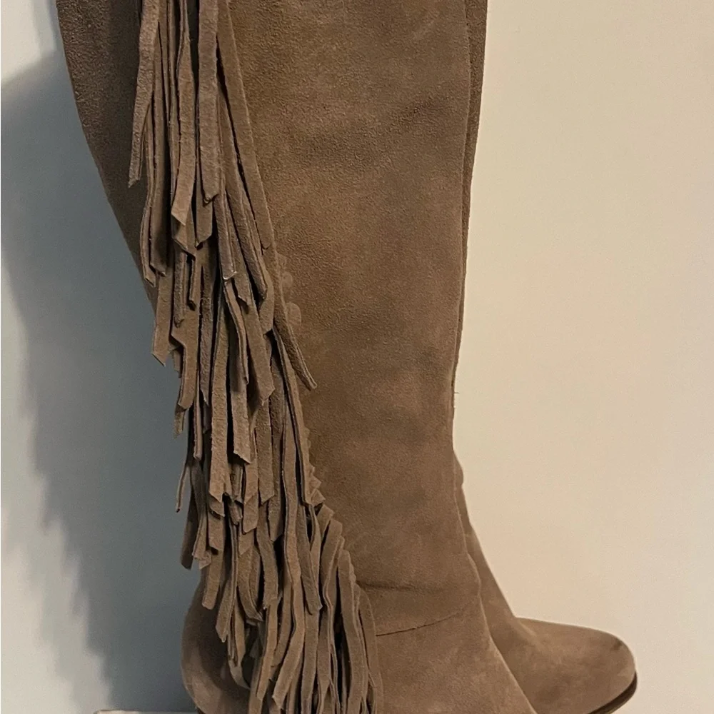 Steve Madden Brown Wedge Heeled Fringe Boots size 8 - Picture 11 of 11